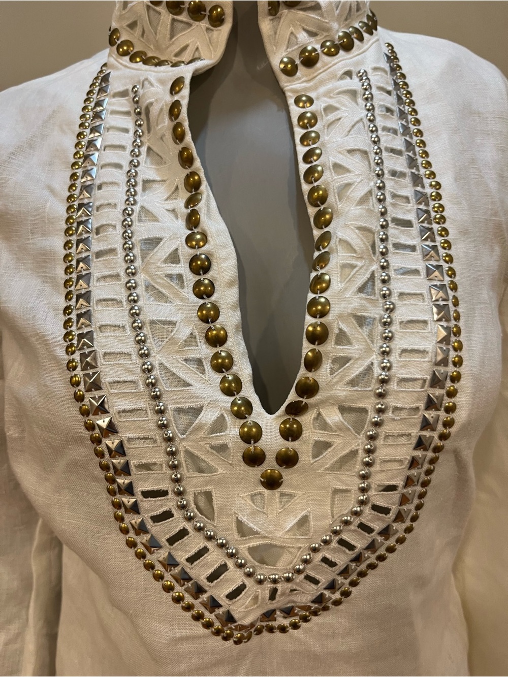 Tory Burch Beautiful White Beaded Linen Tunic Shirt Top size 4